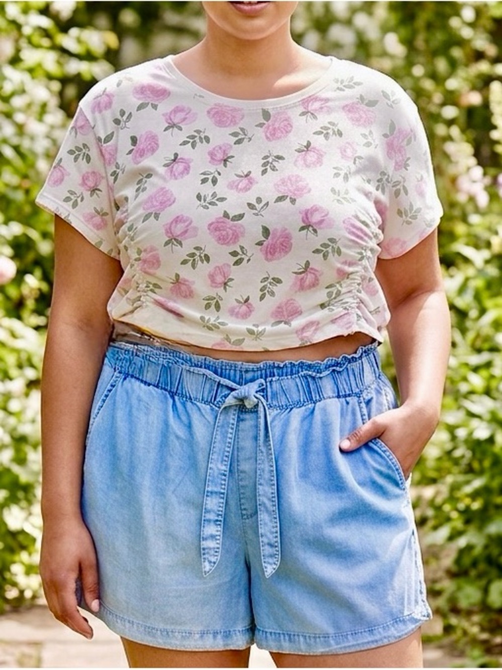 Good Vibes Only Pink Floral Ruched Crop Tee. Boho, Soft Girl, Coquette 🌸